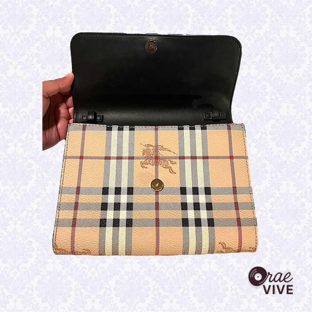 Authentic Burberry SM Loxley Crossbody [Like New!] - Picture 3 of 7